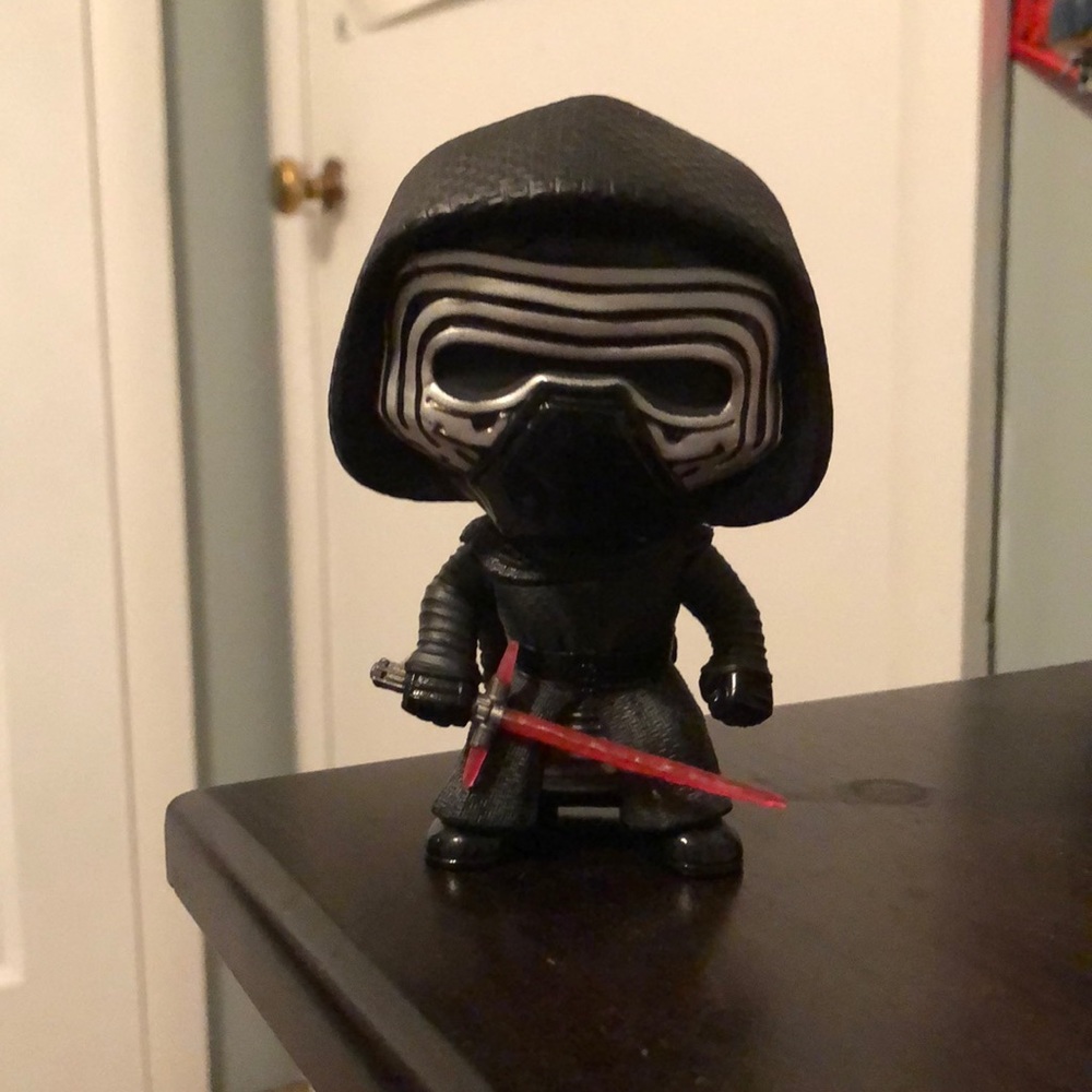 Funko POP Star Wars: The Force Awakens Kylo Ren